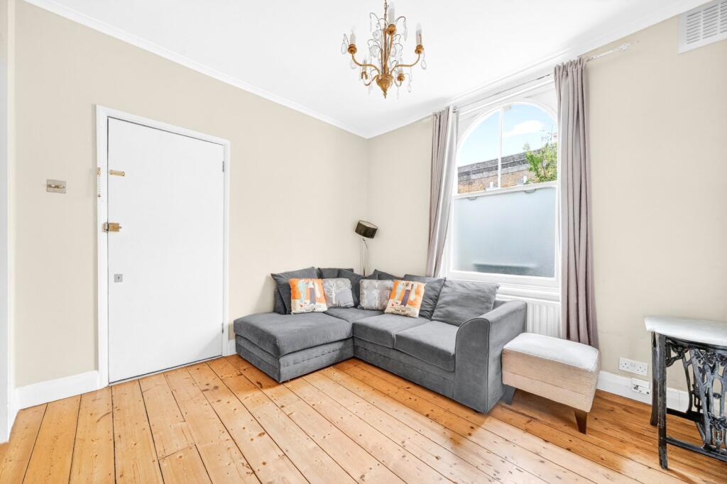 1 bed 1st Floor Flat for rent in Bermondsey. From Chestertons Estate Agents - Tower Bridge Lettings