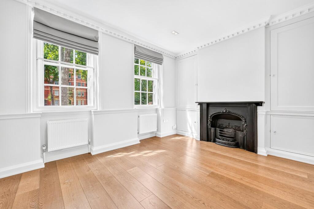 3 bed Mid Terraced House for rent in Westminster. From Chestertons Estate Agents - Tower Bridge Lettings 3 bed Mid Terraced House for rent in Westminster. From Chestertons Estate Agents - Tower Bridge Lettings
