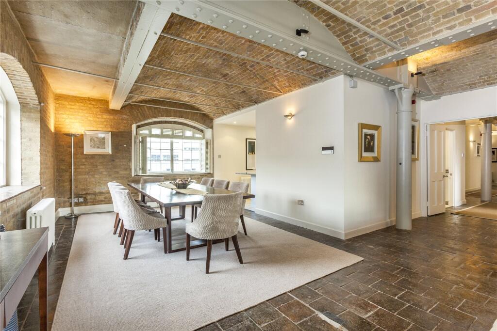 3 bed 1st Floor Flat for rent in Bermondsey. From Chestertons Estate Agents - Tower Bridge Lettings 3 bed 1st Floor Flat for rent in Bermondsey. From Chestertons Estate Agents - Tower Bridge Lettings