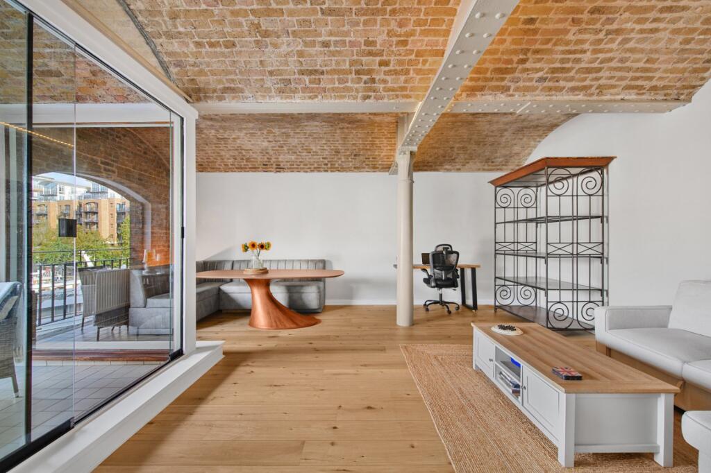 1 bed 1st Floor Flat for rent in Bermondsey. From Chestertons Estate Agents - Tower Bridge Lettings
