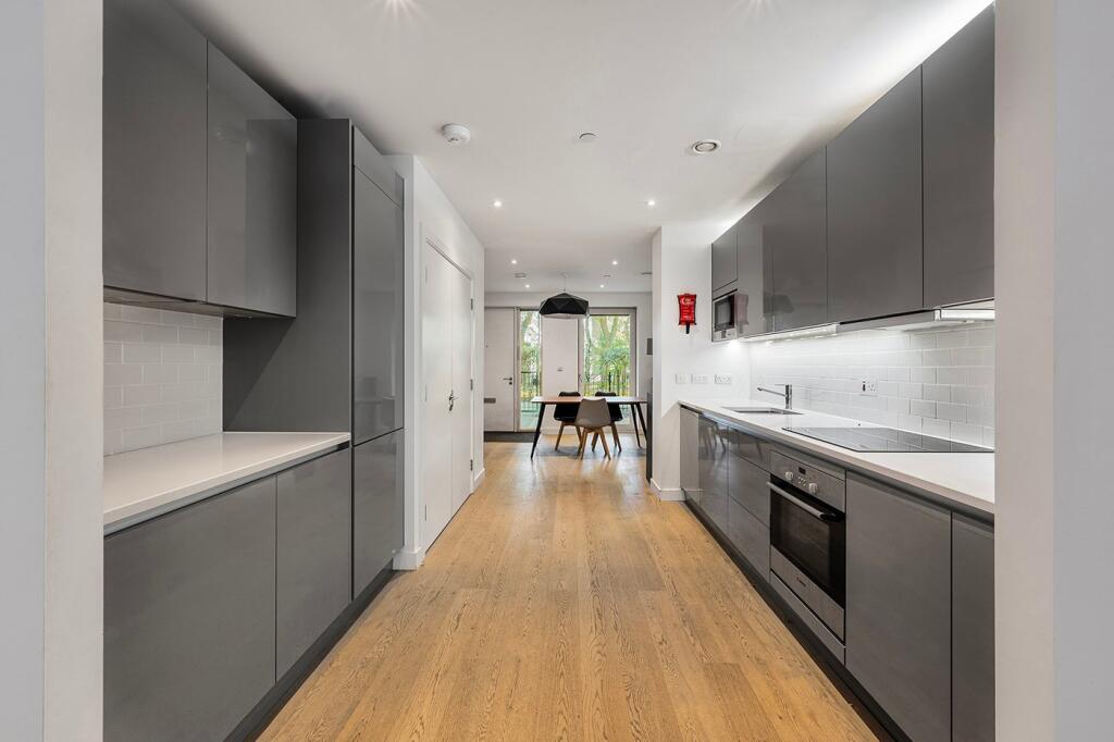 3 bed Annexe for rent in Bermondsey. From Chestertons Estate Agents - Tower Bridge Lettings