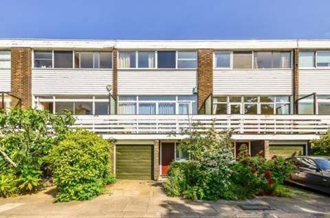5 bed Mid Terraced House for rent in Camberwell. From Chestertons Estate Agents - Tower Bridge Lettings 5 bed Mid Terraced House for rent in Camberwell. From Chestertons Estate Agents - Tower Bridge Lettings