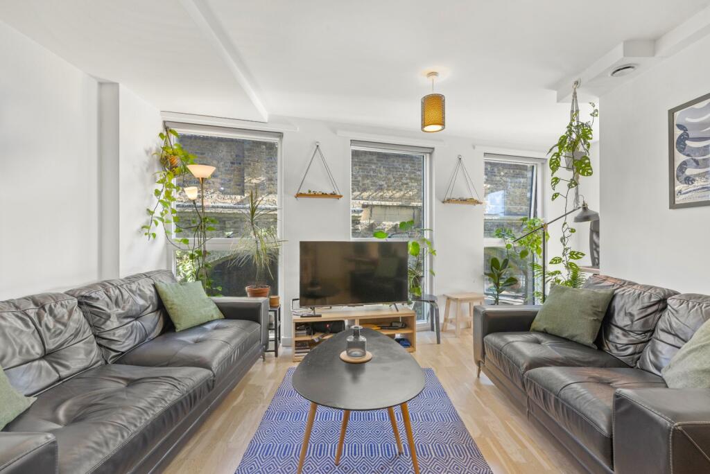 2 bed 1st Floor Flat for rent in Bermondsey. From Chestertons Estate Agents - Tower Bridge Lettings
