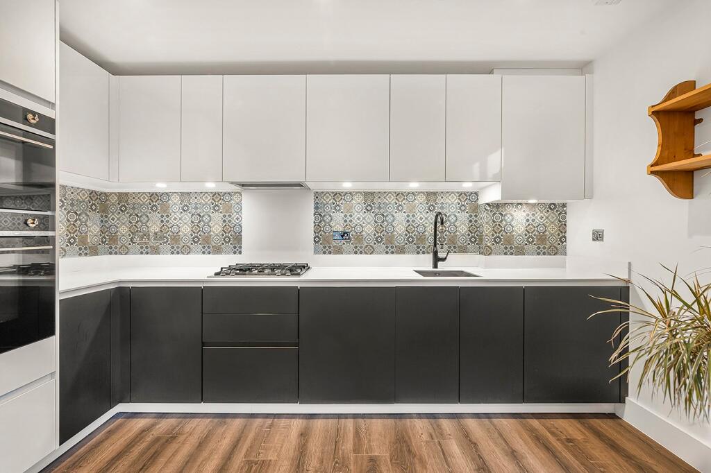 2 bed 1st Floor Flat for rent in Bermondsey. From Chestertons Estate Agents - Tower Bridge Lettings
