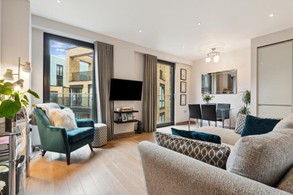 1 bed 1st Floor Flat for rent in Wandsworth. From Chestertons Estate Agents - Wandsworth Lettings 1 bed 1st Floor Flat for rent in Wandsworth. From Chestertons Estate Agents - Wandsworth Lettings
