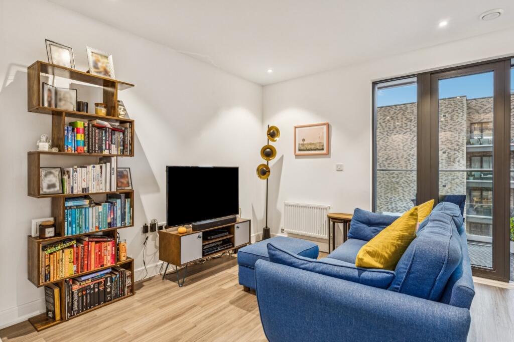 1 bed 1st Floor Flat for rent in Wandsworth. From Chestertons Estate Agents - Wandsworth Lettings