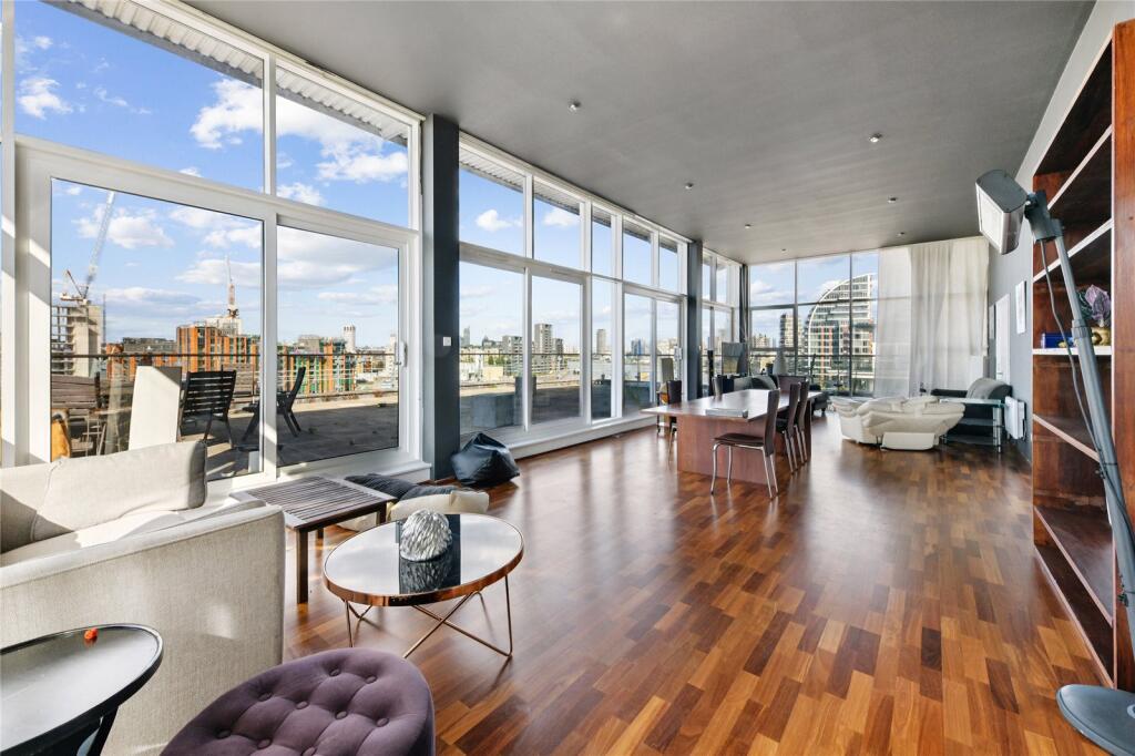 3 bed 1st Floor Flat for rent in Wandsworth. From Chestertons Estate Agents - Wandsworth Lettings 3 bed 1st Floor Flat for rent in Wandsworth. From Chestertons Estate Agents - Wandsworth Lettings