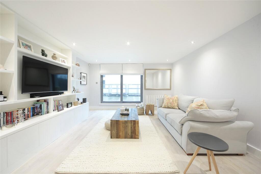 1 bed 1st Floor Flat for rent in Wandsworth. From Chestertons Estate Agents - Wandsworth Lettings