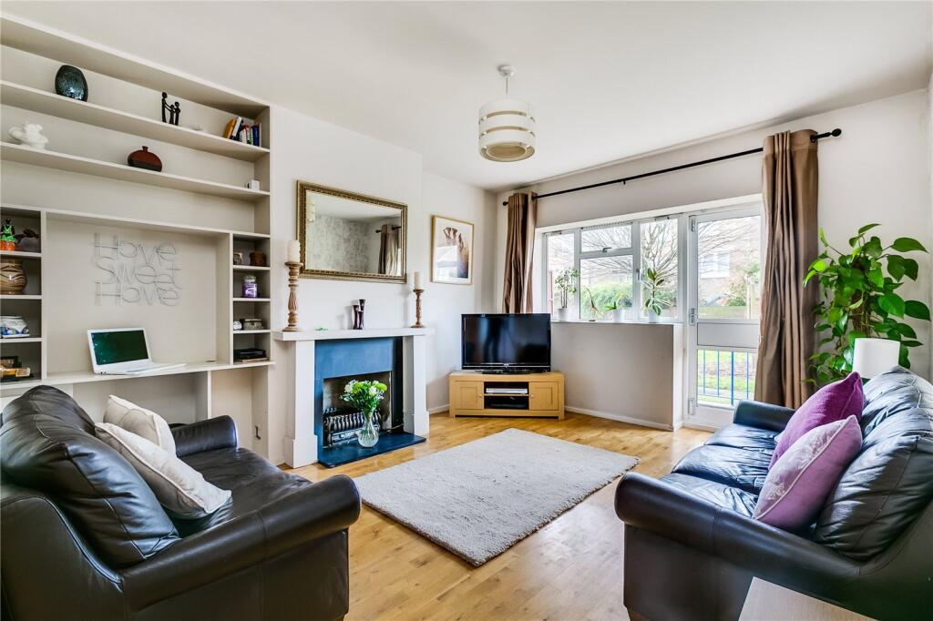 2 bed 1st Floor Flat for rent in Wandsworth. From Chestertons Estate Agents - Wandsworth Lettings