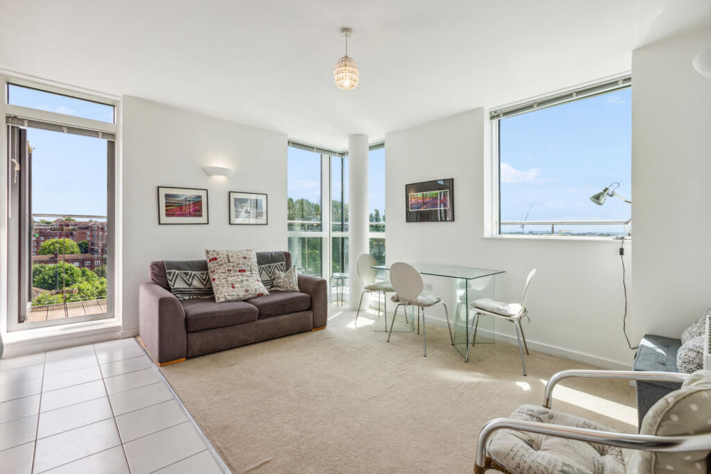 1 bed 1st Floor Flat for rent in Wandsworth. From Chestertons Estate Agents - Wandsworth Lettings