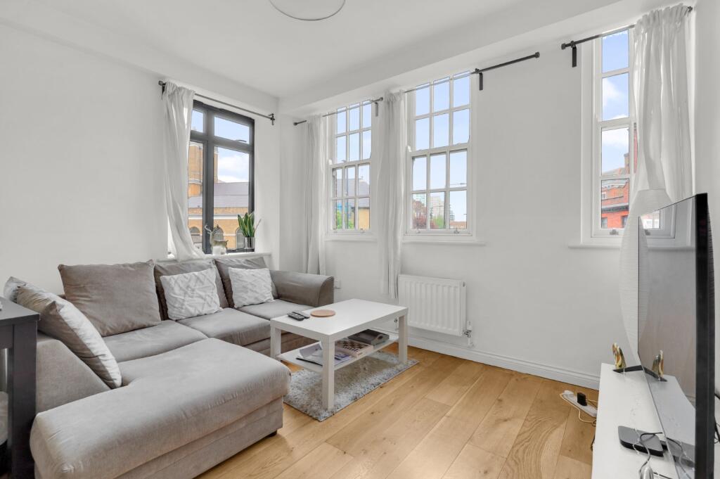 1 bed 1st Floor Flat for rent in Wandsworth. From Chestertons Estate Agents - Wandsworth Lettings