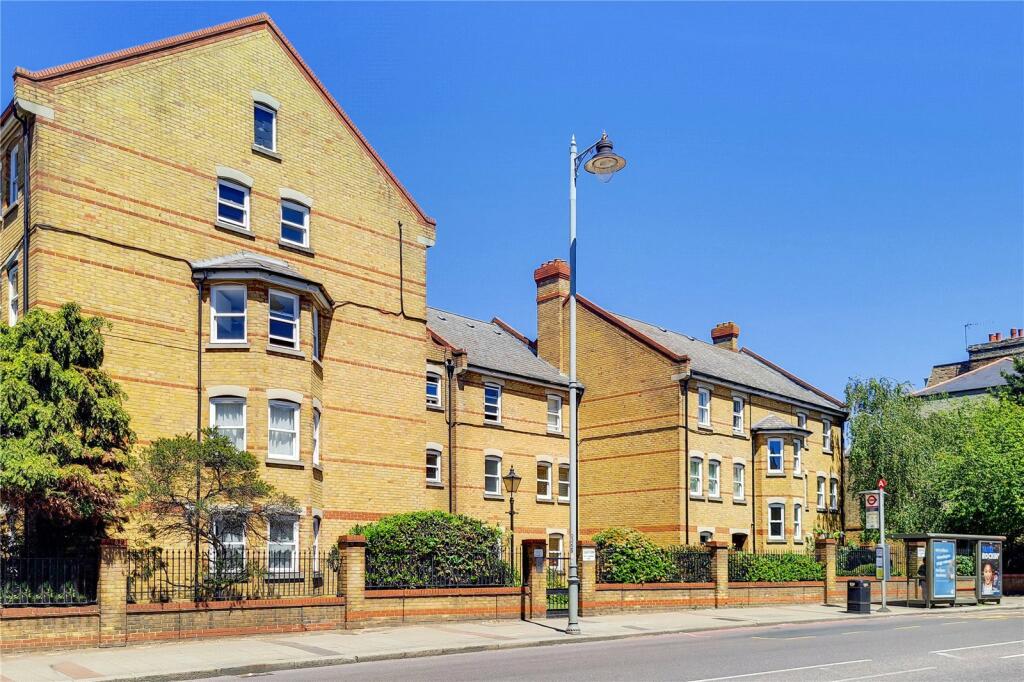 0 bed 1st Floor Flat for rent in Wandsworth. From Chestertons Estate Agents - Wandsworth Lettings