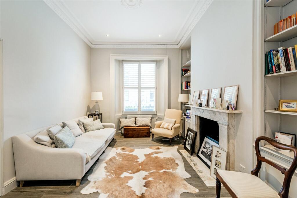 4 bed Detached House for rent in Chelsea. From Chestertons Estate Agents - Westminster & Pimlico