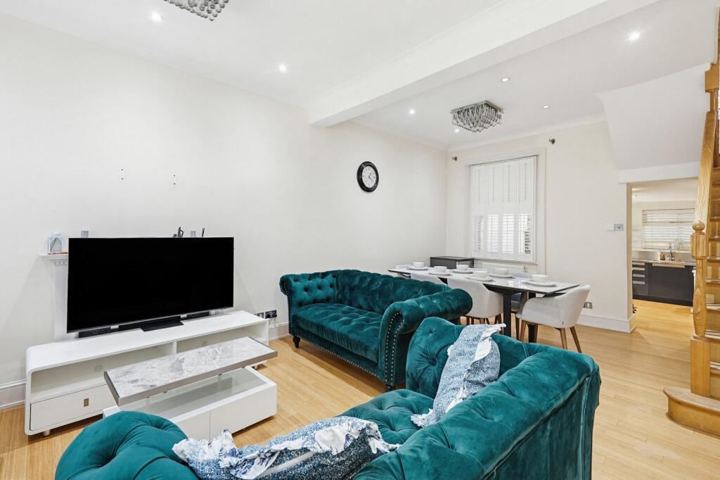 3 bed Mid Terraced House for rent in Westminster. From Chestertons Estate Agents - Pimlico 3 bed Mid Terraced House for rent in Westminster. From Chestertons Estate Agents - Pimlico