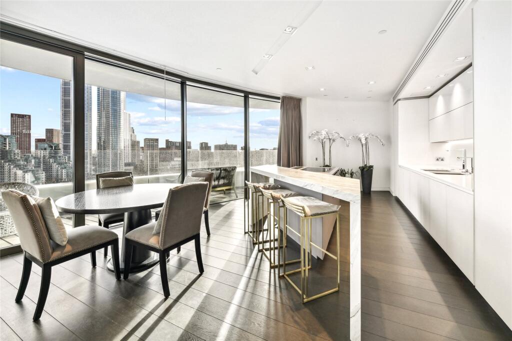 3 bed 1st Floor Flat for rent in Westminster. From Chestertons Estate Agents - Pimlico