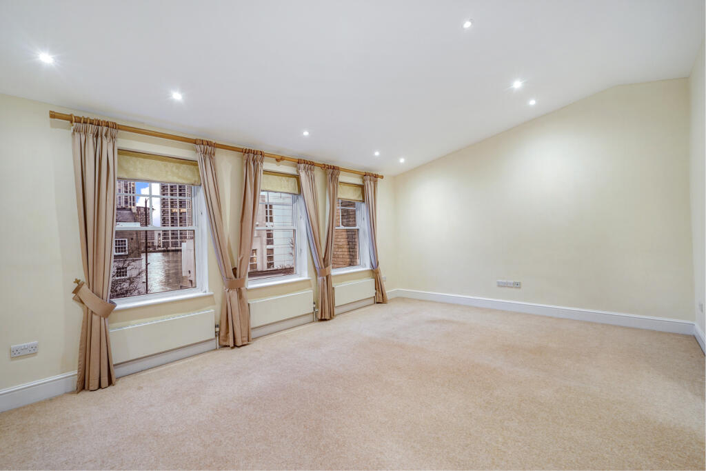 2 bed Mid Terraced House for rent in Westminster. From Chestertons Estate Agents - Pimlico
