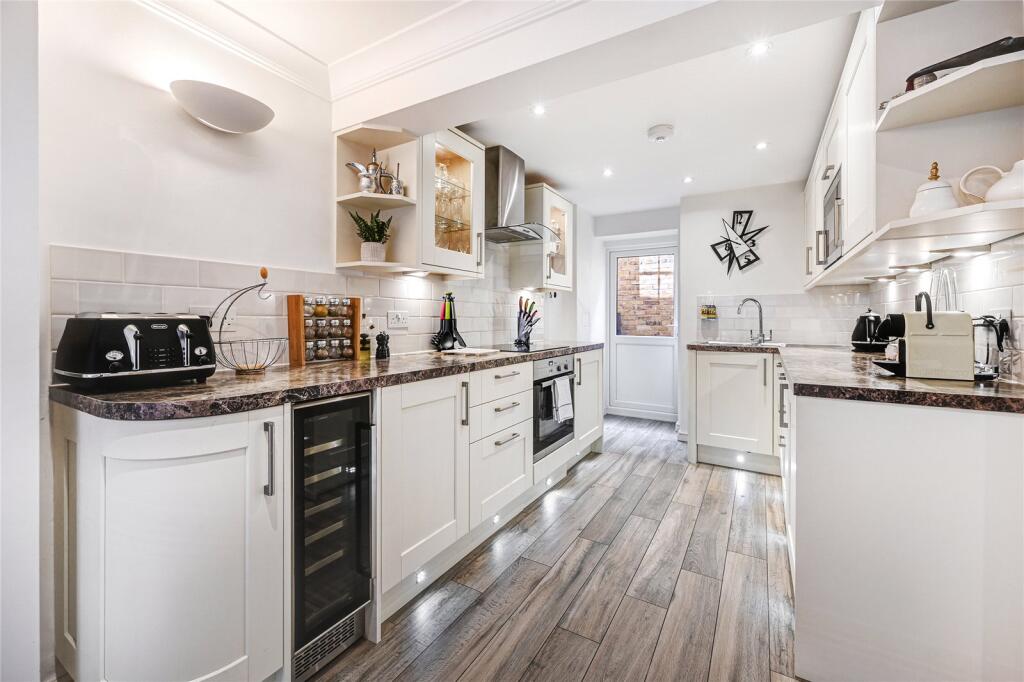 3 bed Detached for rent in Westminster. From Chestertons Estate Agents - Pimlico