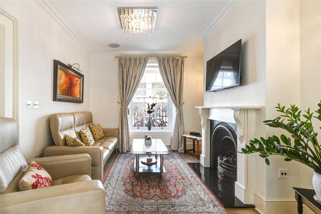3 bed Detached for rent in Westminster. From Chestertons Estate Agents - Pimlico
