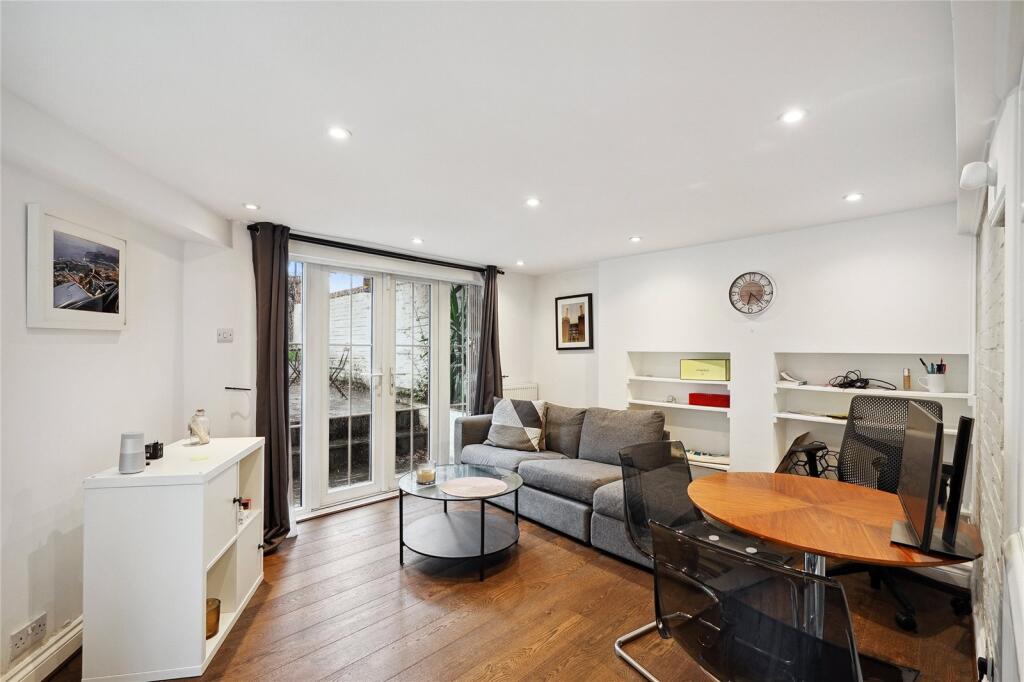 1 bed 1st Floor Flat for rent in Chelsea. From Chestertons Estate Agents - Pimlico