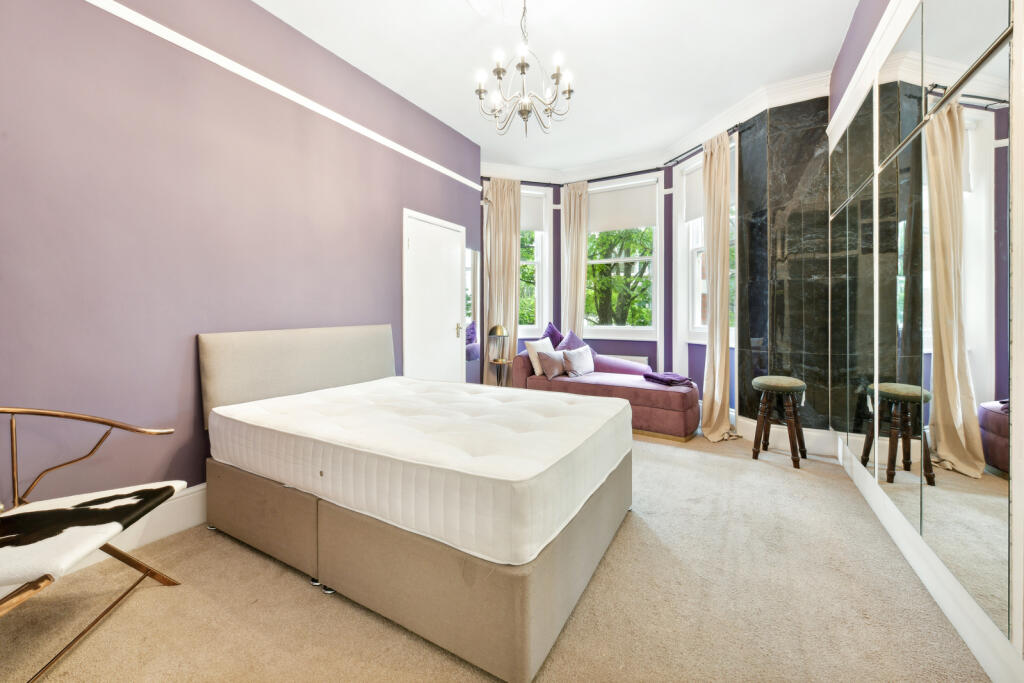 3 bed 1st Floor Flat for rent in Westminster. From Chestertons Estate Agents - Pimlico