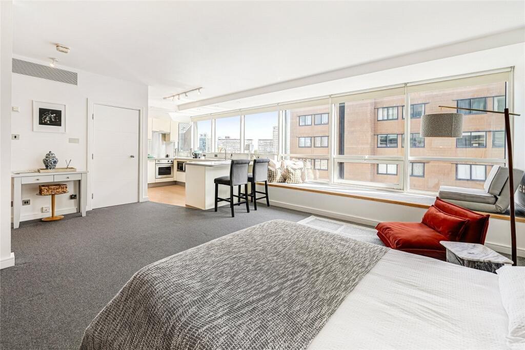 4 bed 1st Floor Flat for rent in Westminster. From Chestertons Estate Agents - Pimlico