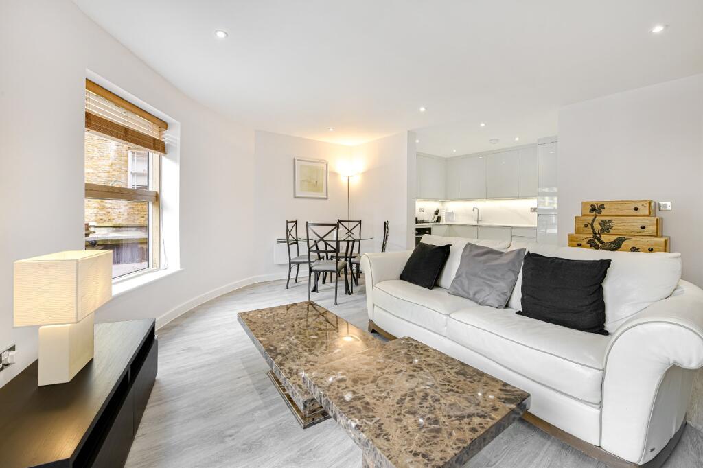 2 bed 1st Floor Flat for rent in Westminster. From Chestertons Estate Agents - Pimlico