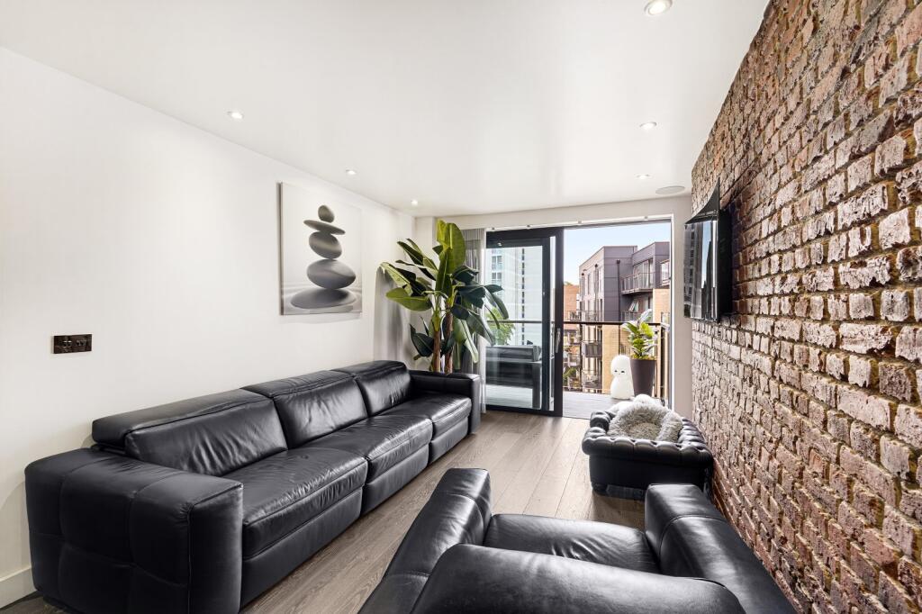 2 bed 1st Floor Flat for rent in Westminster. From Chestertons Estate Agents - Pimlico