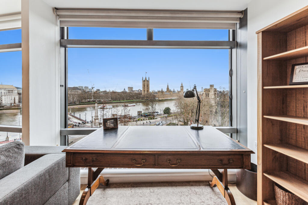 2 bed 1st Floor Flat for rent in Bermondsey. From Chestertons Estate Agents - Pimlico