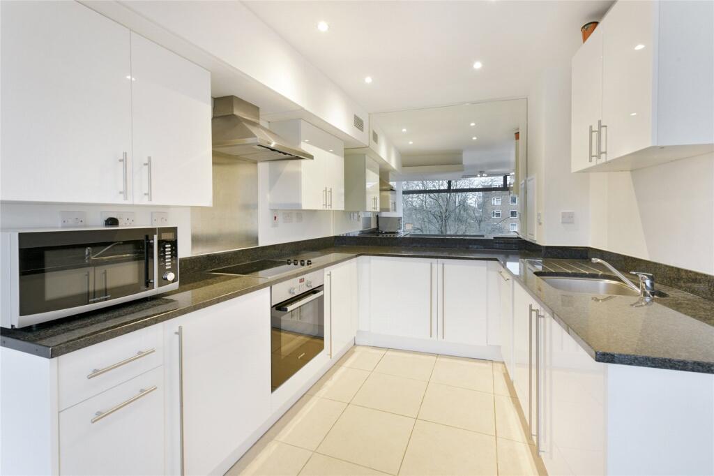 1 bed 1st Floor Flat for rent in Bermondsey. From Chestertons Estate Agents - Pimlico