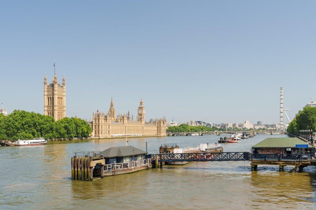 3 bed 1st Floor Flat for rent in Bermondsey. From Chestertons Estate Agents - Pimlico