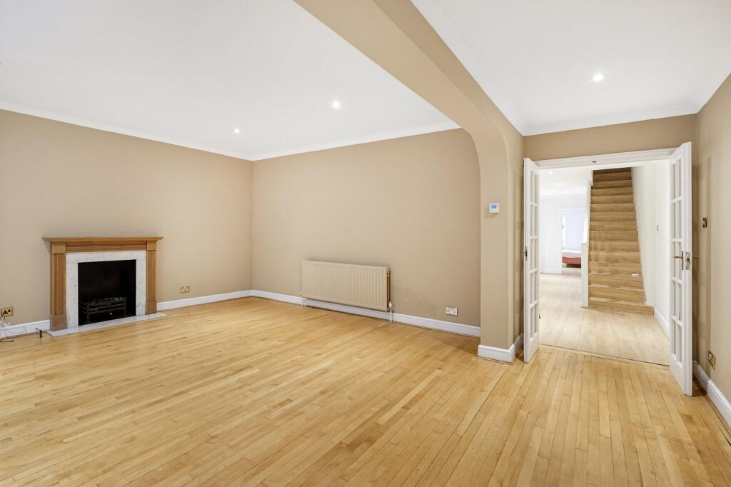 2 bed 1st Floor Flat for rent in Westminster. From Chestertons Estate Agents - Pimlico