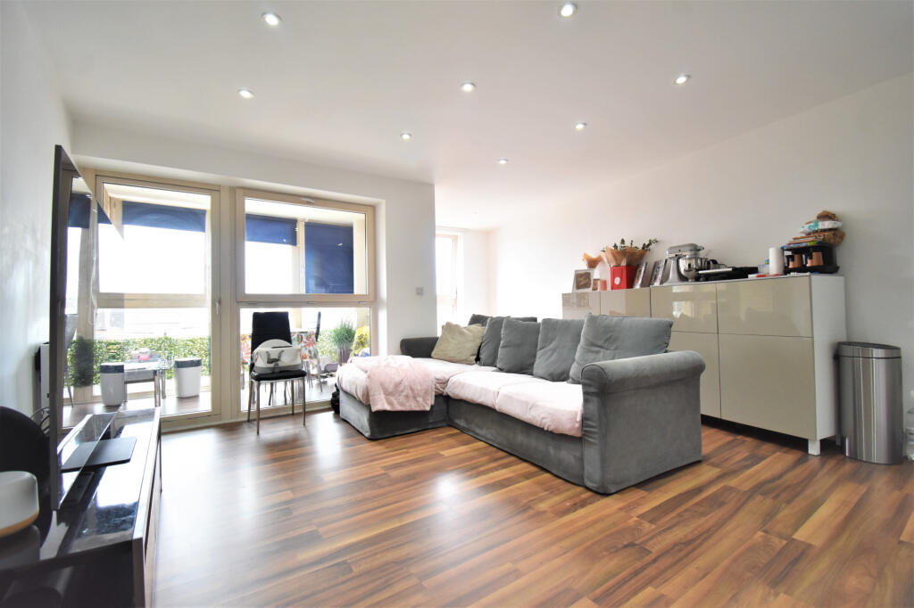1 bed 1st Floor Flat for rent in London. From Chris Anthony Estates - London 1 bed 1st Floor Flat for rent in London. From Chris Anthony Estates - London