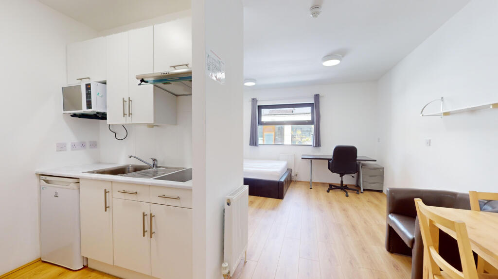 4 bed Studio for rent in Stoke Newington. From Chris Anthony Estates - London