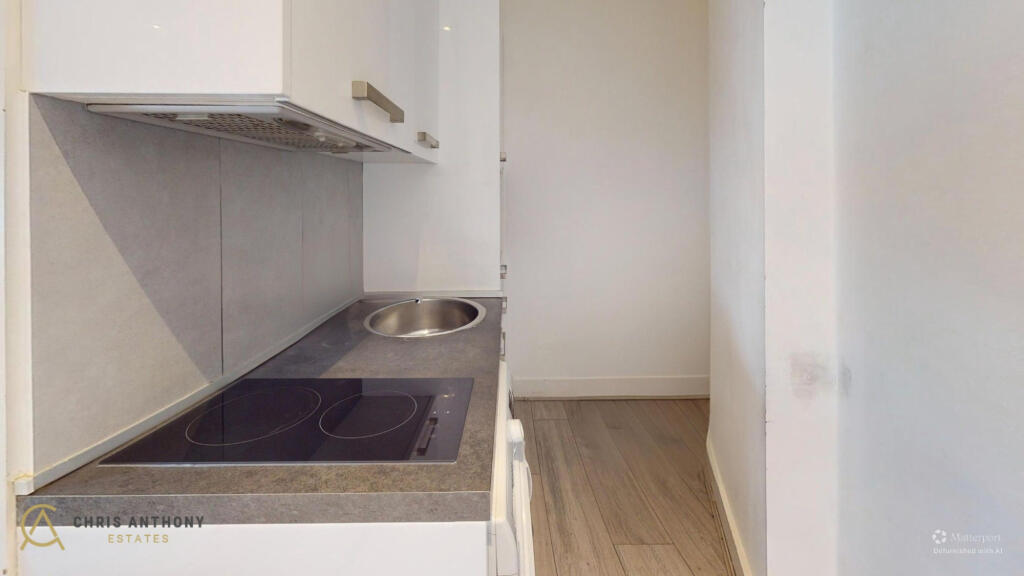 1 bed 1st Floor Flat for rent in . From Chris Anthony Estates - London