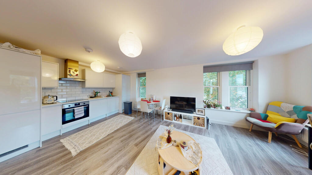 1 bed 1st Floor Flat for rent in Crews Hill. From Chris Anthony Estates - London 1 bed 1st Floor Flat for rent in Crews Hill. From Chris Anthony Estates - London