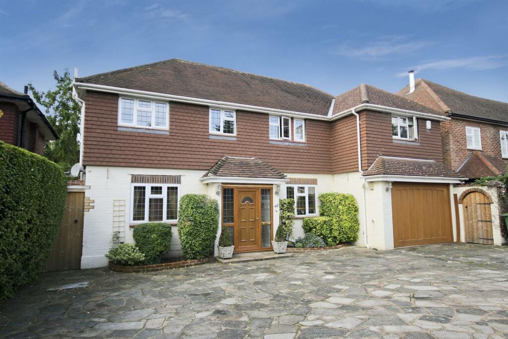 4 bed Detached House for rent in Banstead. From Christies - Cheam