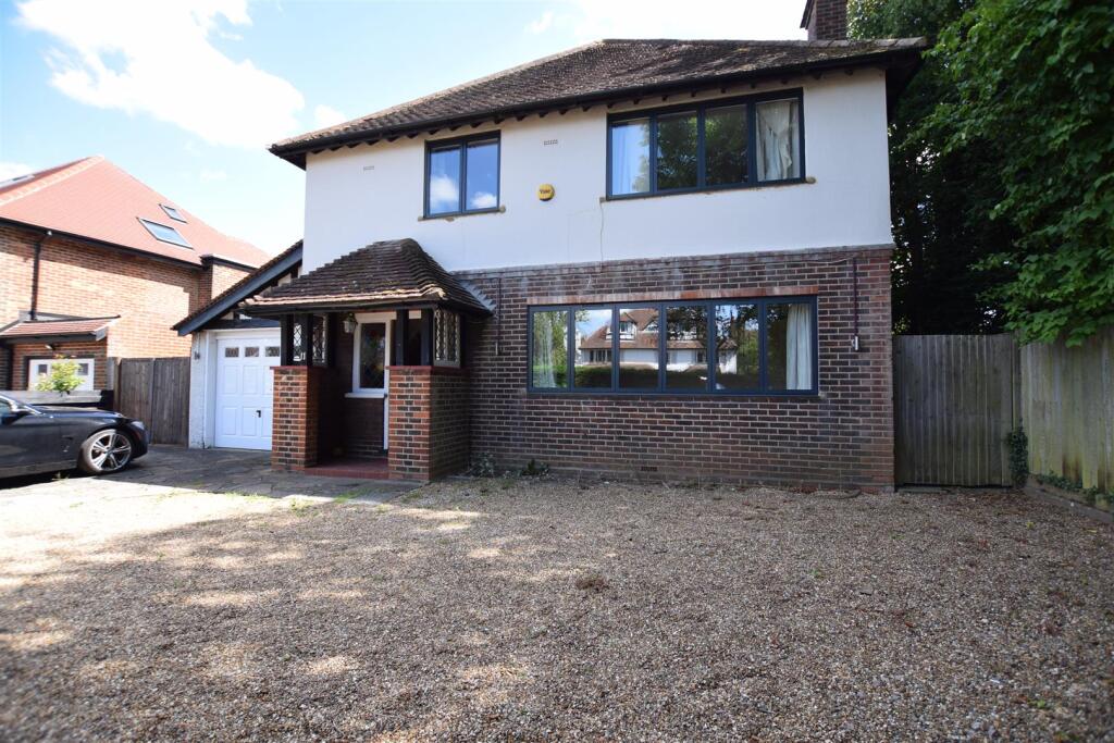 5 bed Detached for rent in Stoneleigh. From Christies - Cheam Sales