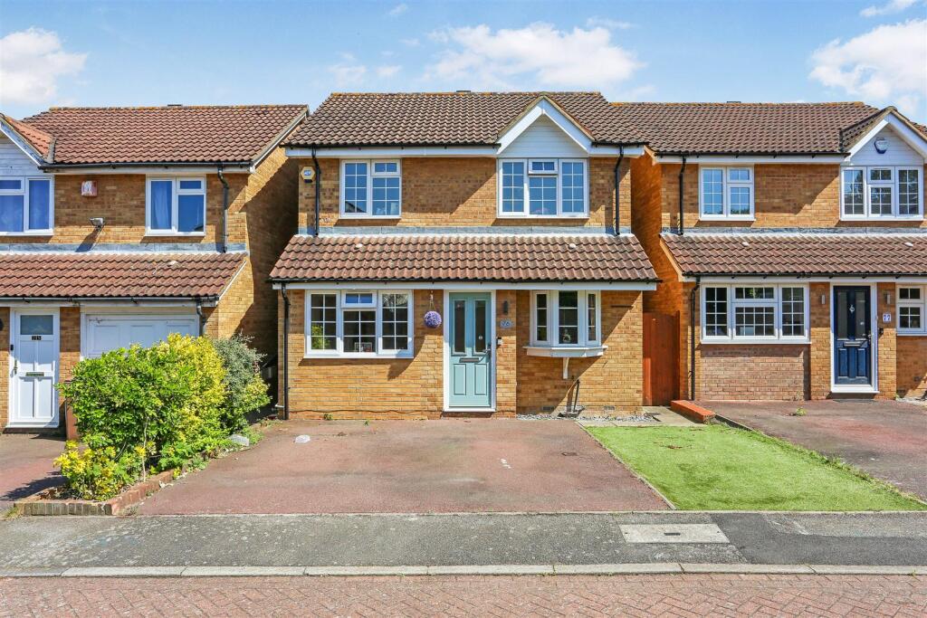 3 bed Detached for rent in Carshalton. From Christies - Cheam Sales 3 bed Detached for rent in Carshalton. From Christies - Cheam Sales
