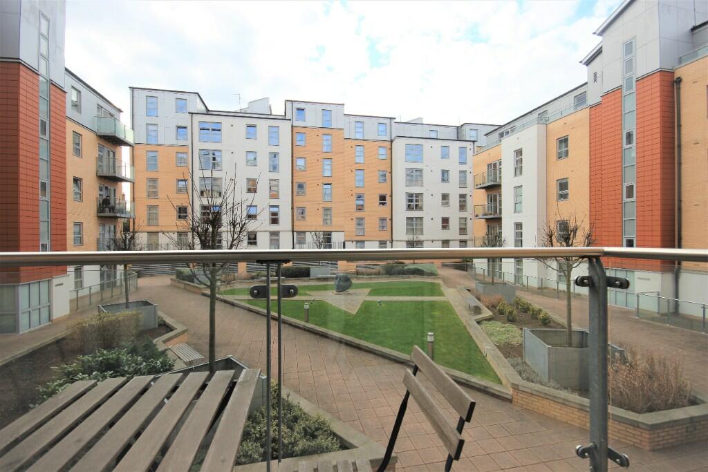 2 bed Flat for rent in Woodford. From Churchill Estates - South Woodford