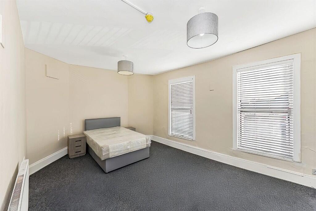 1 bed House Share for rent in Woodford. From Churchill Estates - South Woodford