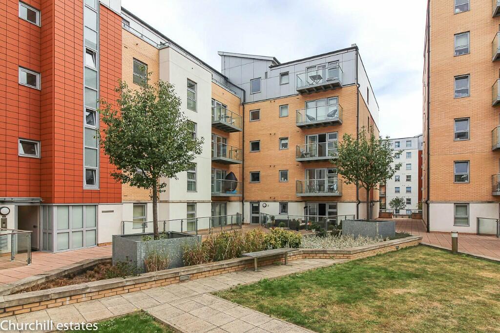 1 bed Apartment for rent in Woodford. From Churchill Estates - South Woodford