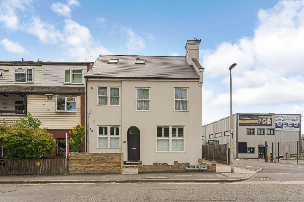 1 bed House (unspecified) for rent in Woodford. From Churchill Estates - South Woodford 1 bed House (unspecified) for rent in Woodford. From Churchill Estates - South Woodford