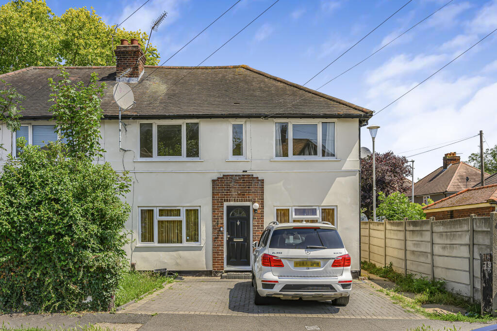 2 bed House (unspecified) for rent in Woodford. From Churchill Estates - South Woodford