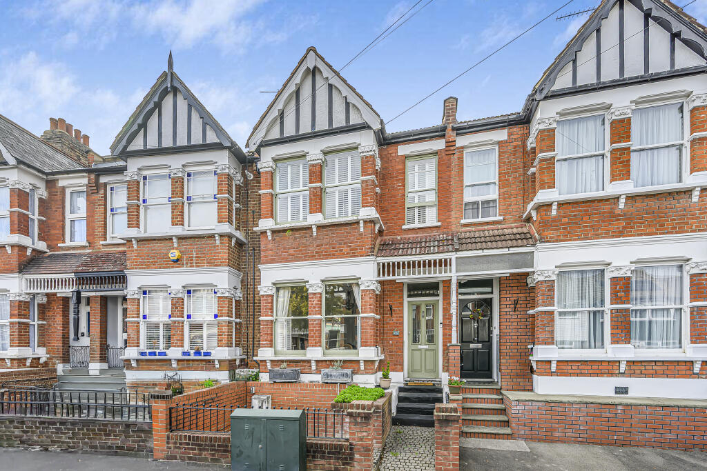 3 bed Mid Terraced House for rent in London. From Churchill Estates - South Woodford