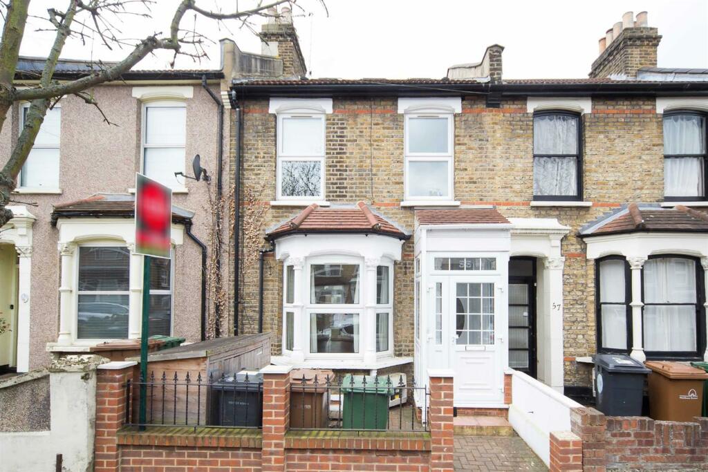 4 bed Mid Terraced House for rent in Walthamstow. From Churchill Estates - Walthamstow 4 bed Mid Terraced House for rent in Walthamstow. From Churchill Estates - Walthamstow