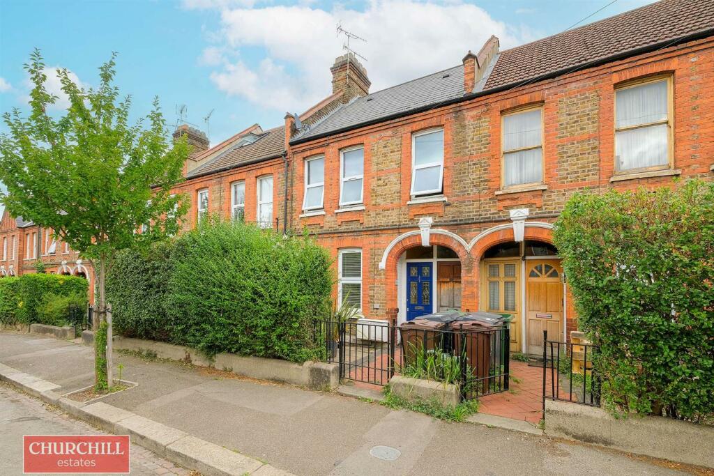 1 bed 1st Floor Flat for rent in Walthamstow. From Churchill Estates - Walthamstow