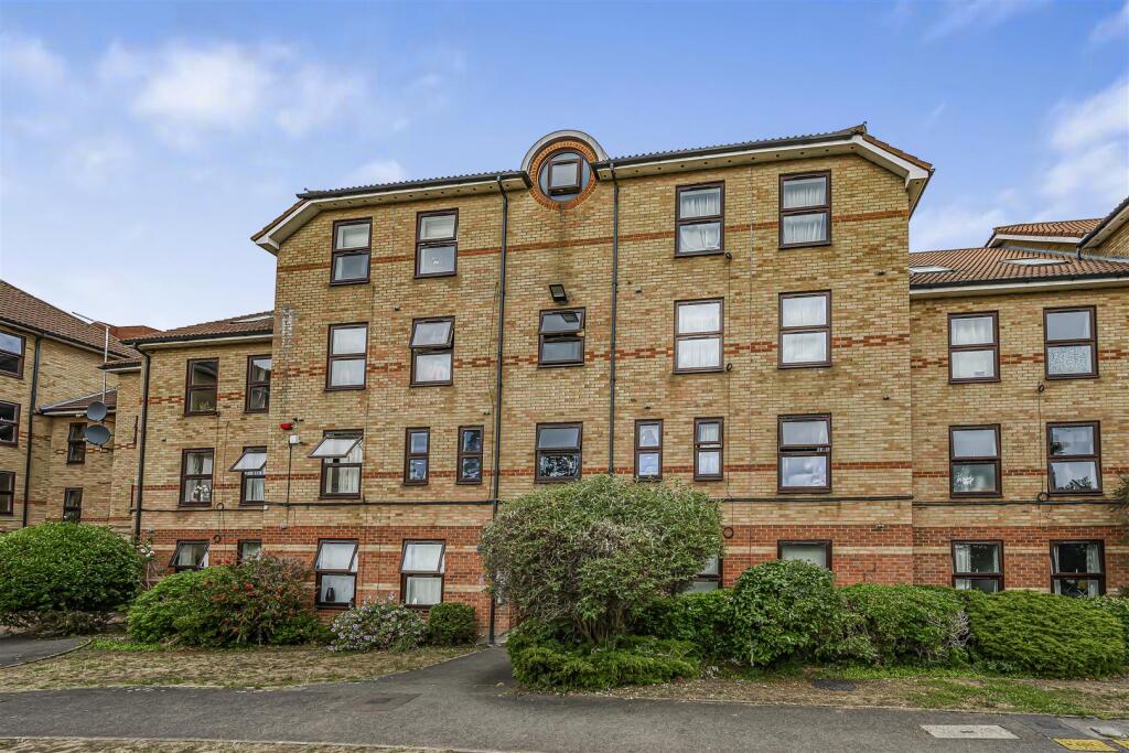 1 bed 1st Floor Flat for rent in Walthamstow. From Churchill Estates - Walthamstow 1 bed 1st Floor Flat for rent in Walthamstow. From Churchill Estates - Walthamstow