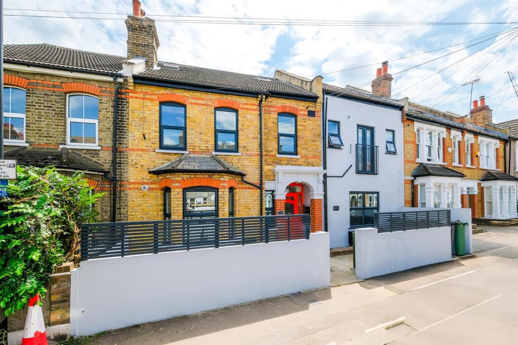 1 bed 1st Floor Flat for rent in Walthamstow. From Churchill Estates - Walthamstow 1 bed 1st Floor Flat for rent in Walthamstow. From Churchill Estates - Walthamstow