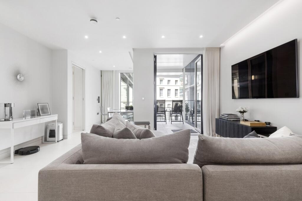 2 bed Apartment for rent in London. From Circa London - Southwark