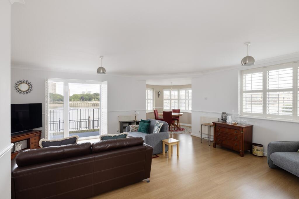 3 bed Apartment for rent in Stepney. From Circa London - Southwark